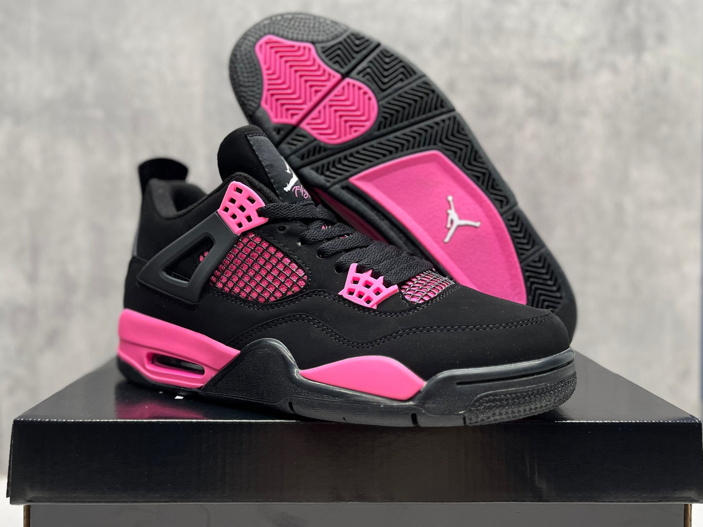 Air Jordan 4 Retro GS “Hyper Pink” (Black/Hyper Pink) “pink panthers”